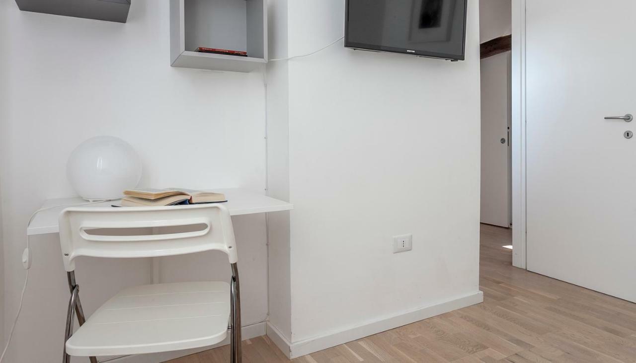 Italianway-Volta Apartment Milan Exterior photo